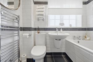 Photo 25- click for photo gallery